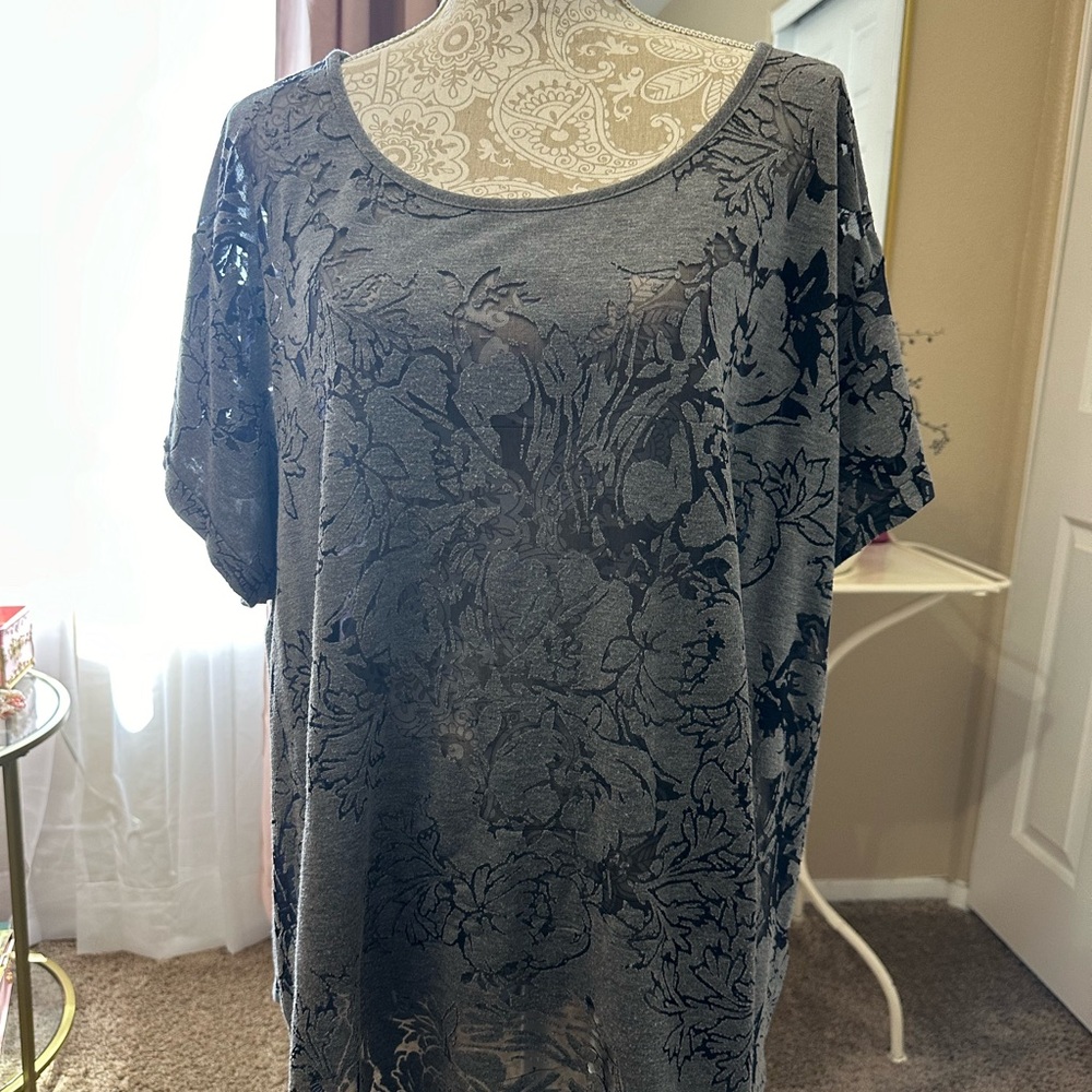 This is a Target, Ava and Vic. Floral lace blouse. - Picture 1 of 6